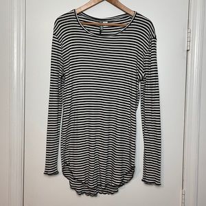 Long Sleeve Ribbed Black & White Stripe Top